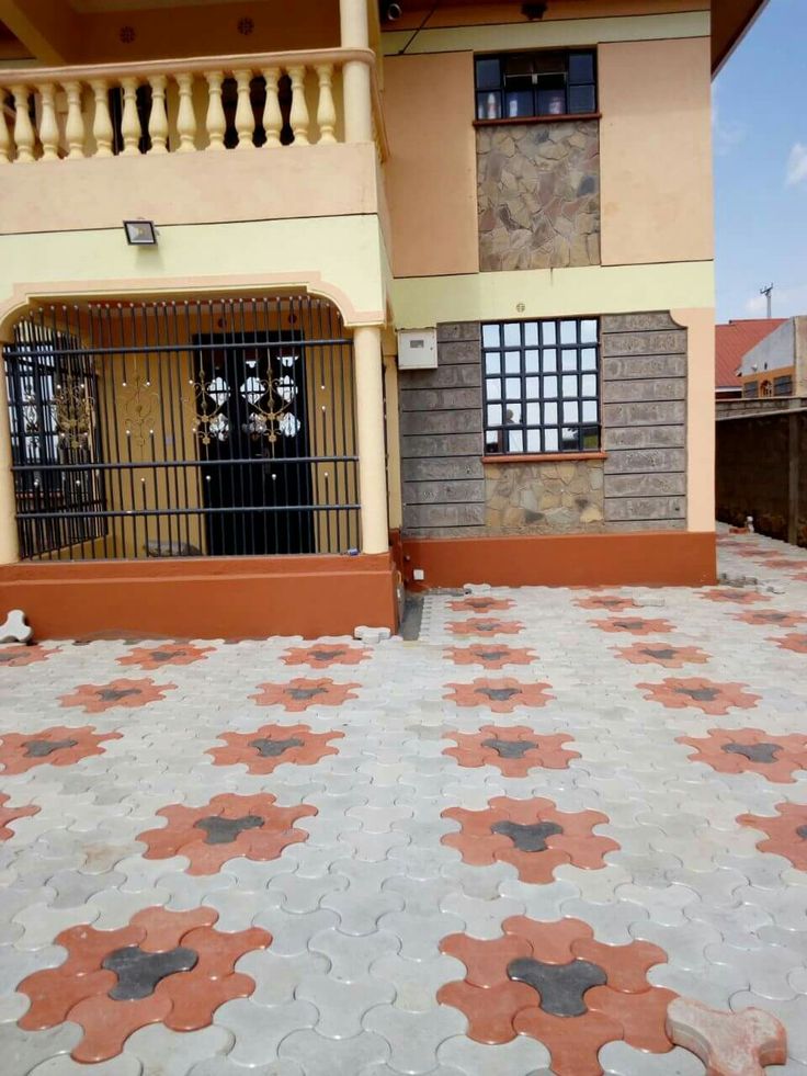 Residential cabro courtyard